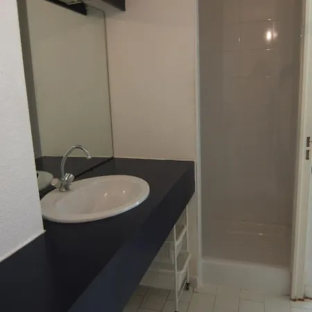Appartement Tennis Rasidence.1 *